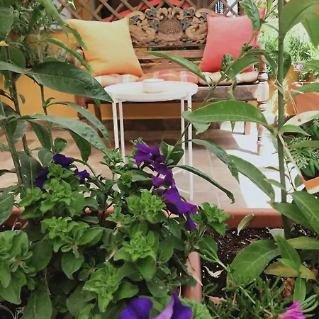 Dudi'S Peppers Bed & Breakfast Malaga Exterior photo